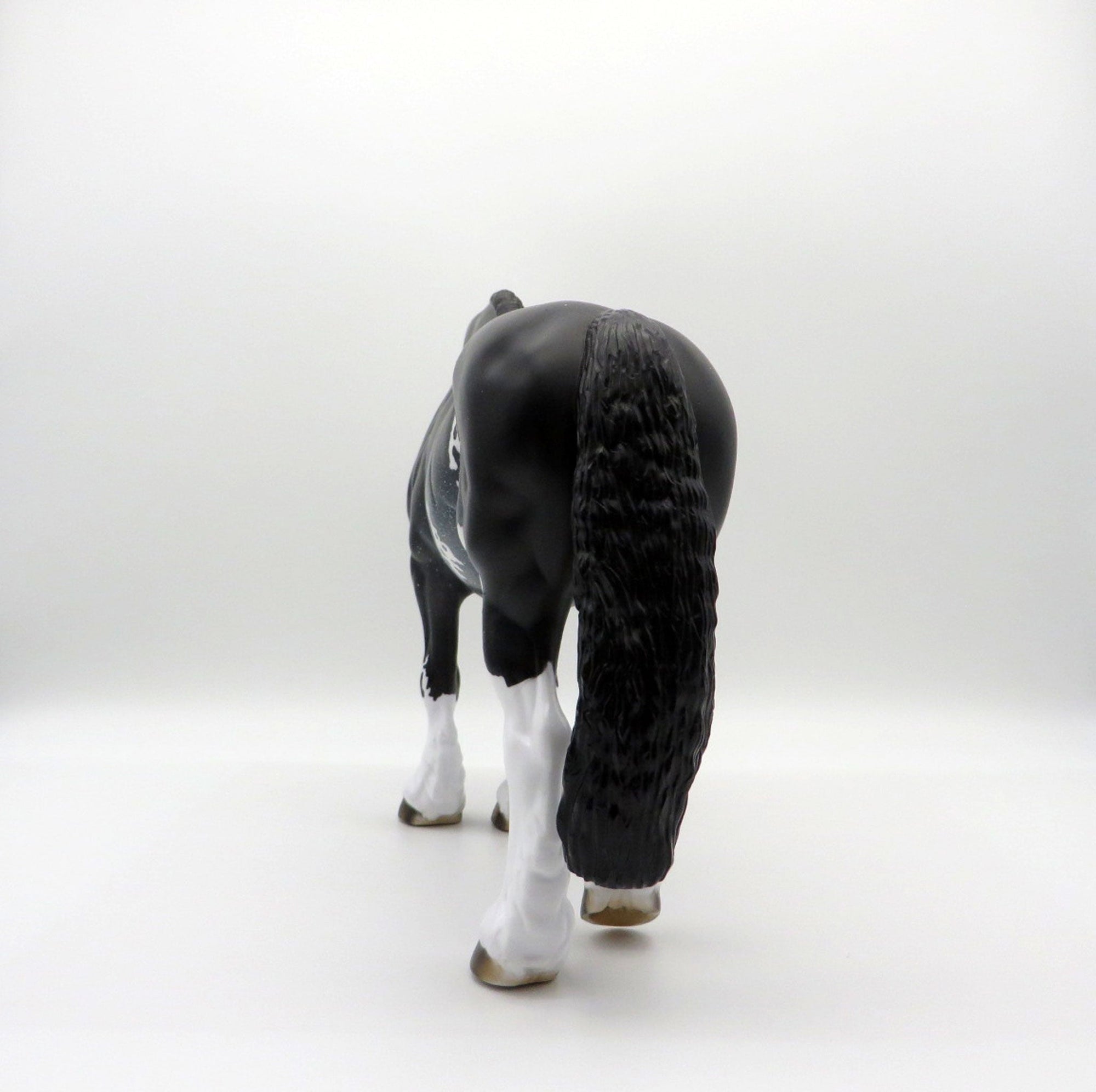 Tsunami Sue-OOAK Black Decorator Heavy Draft Mare SHCF 2021