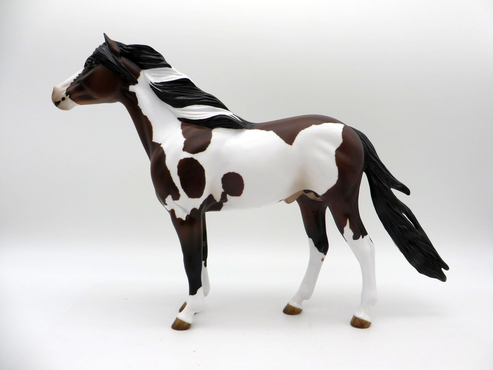Twister-Bay Pinto Mustang Painted By Audrey Dixon EQ 21