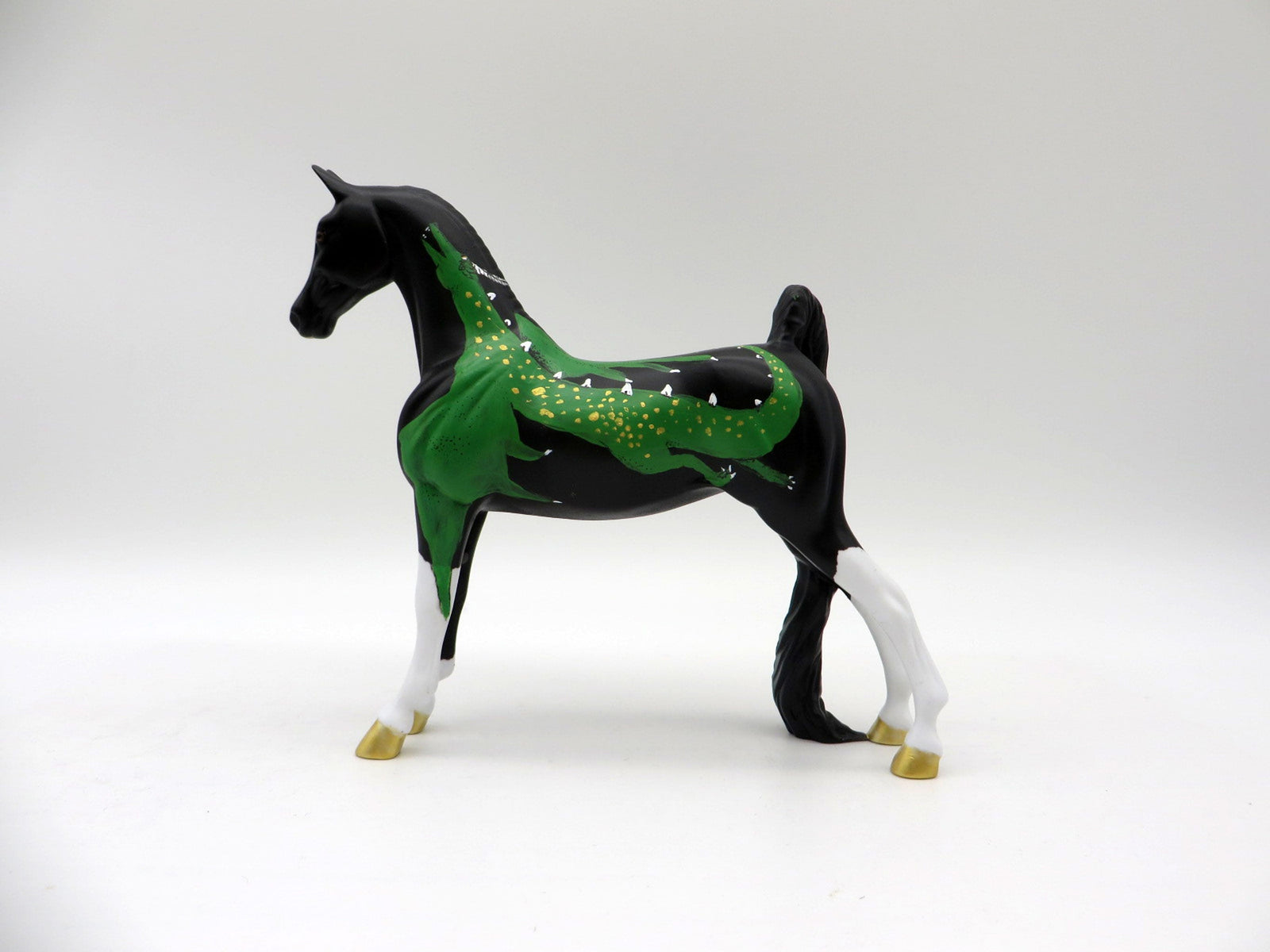 Wyvern-OOAK Decorator Saddlebred Pebbles  5/28/21