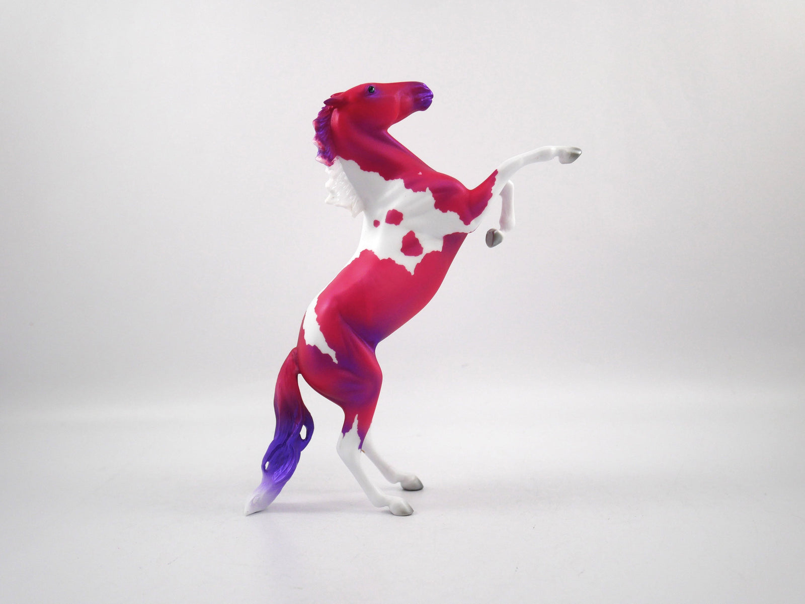 XOXO-OOAK Deco Rearing Pebbles SB21