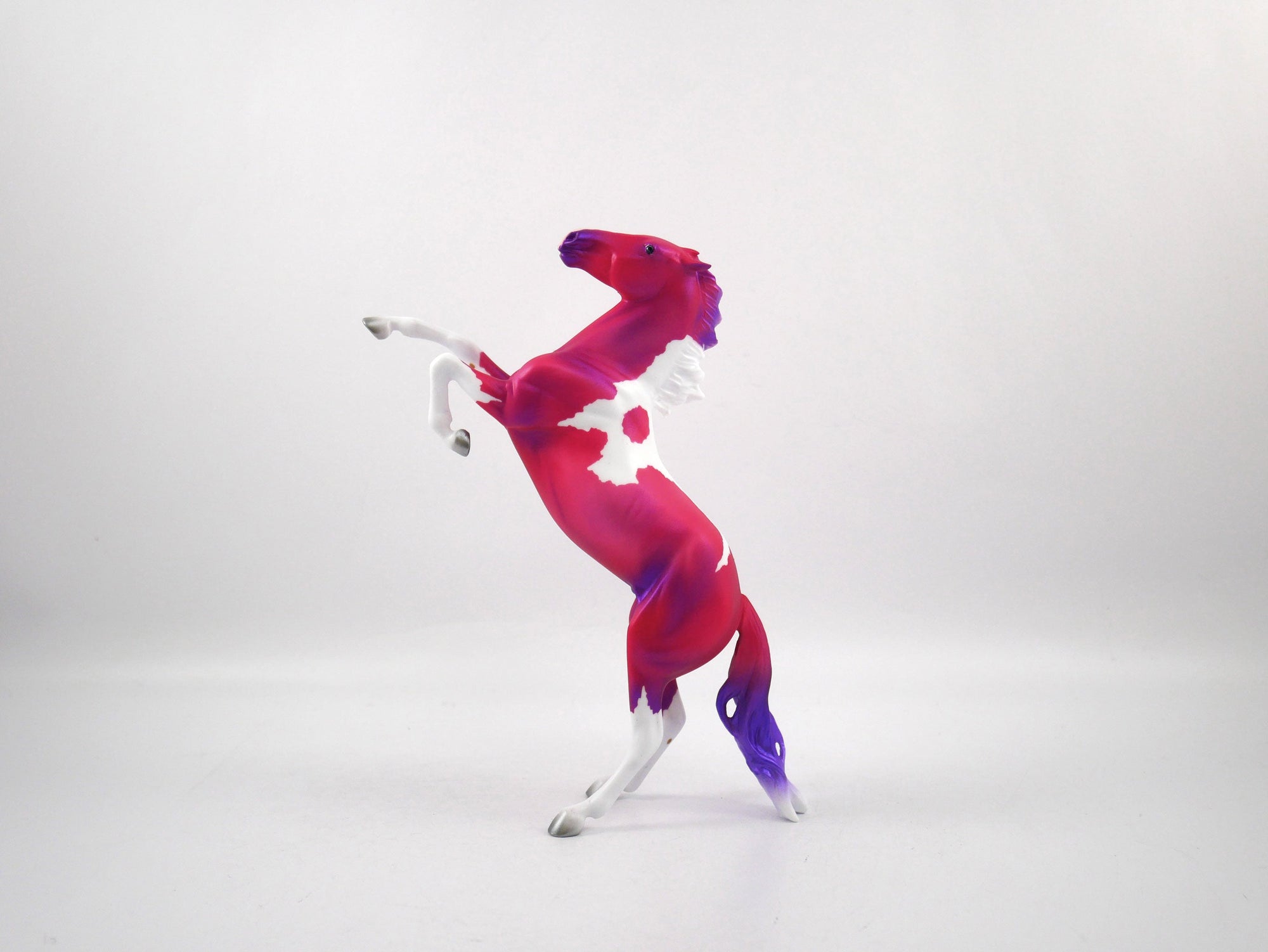 XOXO-OOAK Deco Rearing Pebbles SB21