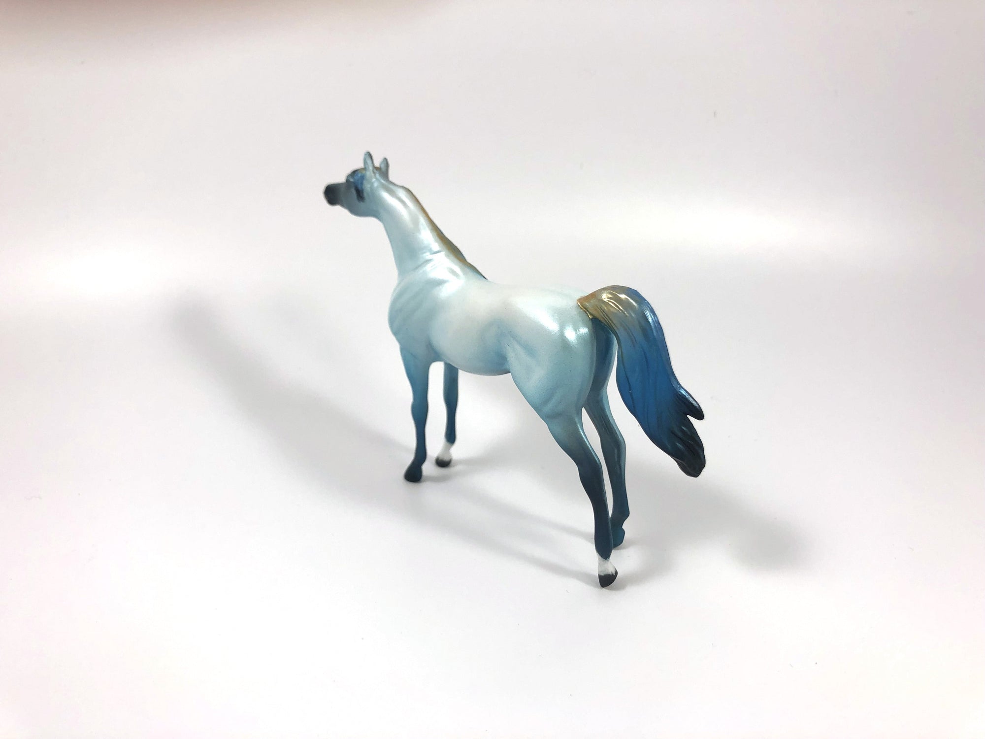 LISLE    --- OOAK ARAB CHIP BLUE DECORATOR BY AMANDA HOSTETLER SHCF 19