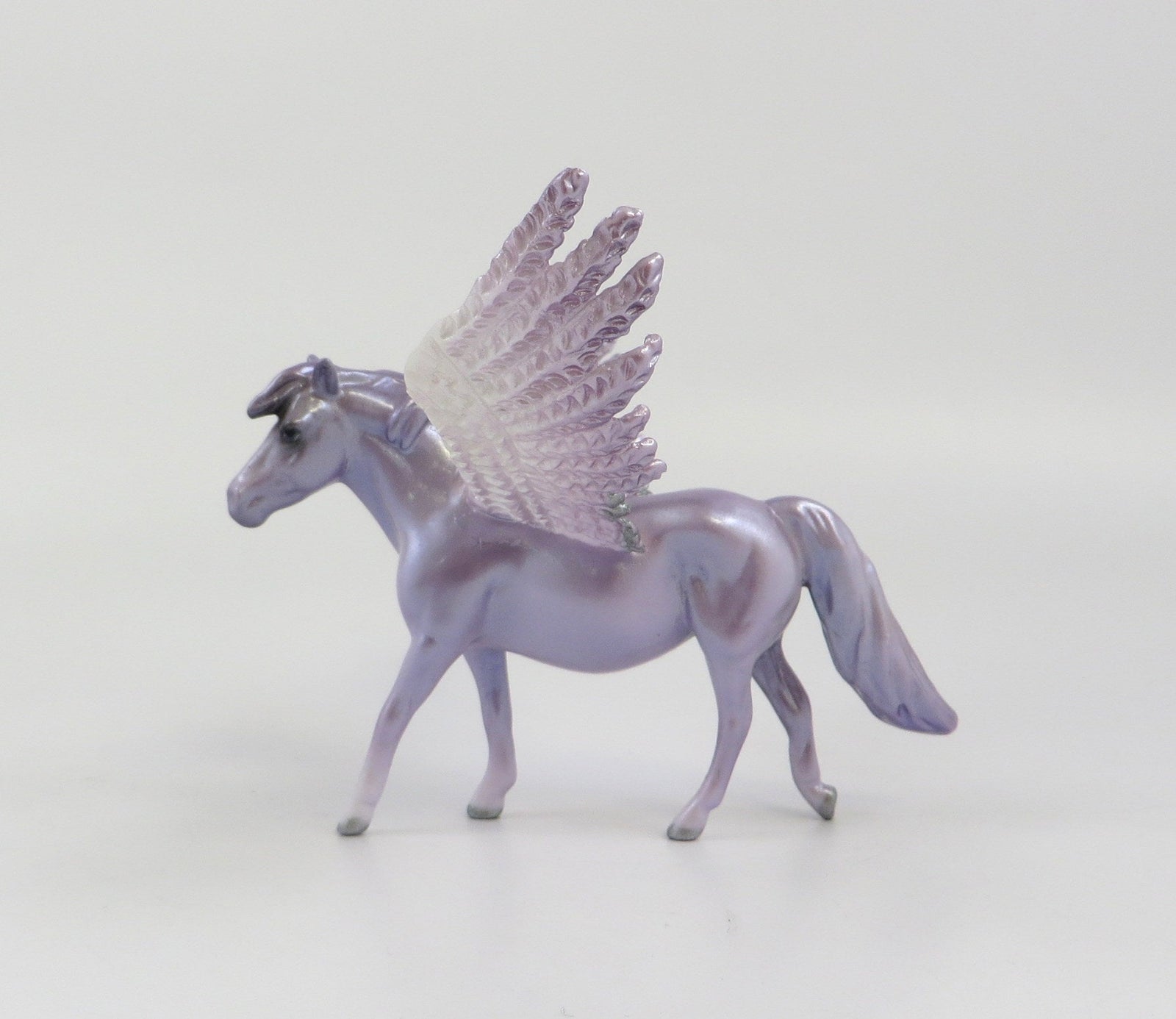 ADELA-OOAK LAVENDER PEGASUS PONY CHIP MODEL HORSE EQ 19