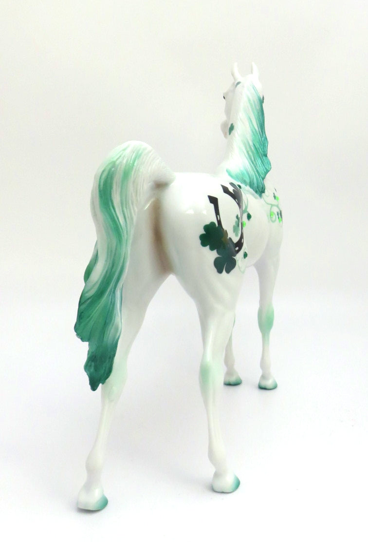 AIDEN - OOAK ST. PATRICKS DAY DECORATOR WITH LUCKY HORSE SHOE  ARABIAN MODEL HORSE BY JAS FANNING 3/6/20