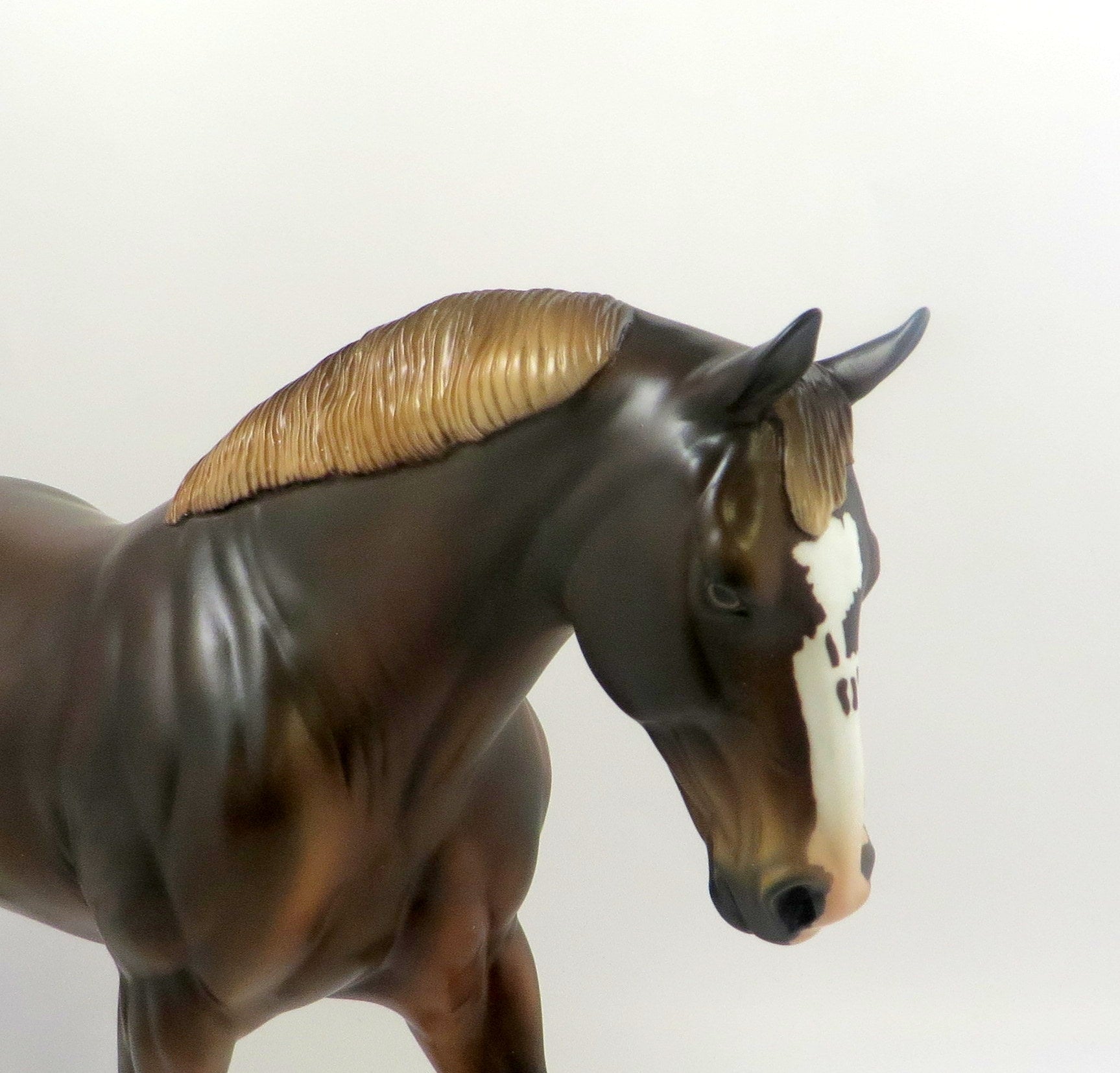 AMABEL-OOAK CHESTNUT IRISH DRAFT MODEL HORSE EQ 19