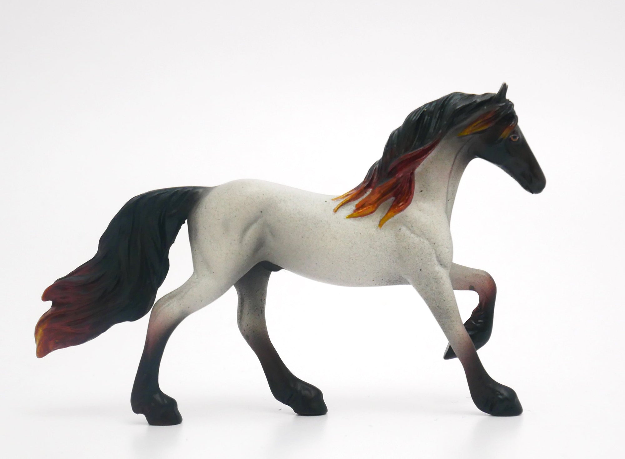 AMARILLO ROSE-FRESIAN CHIP MODEL HORSE 6/30/20