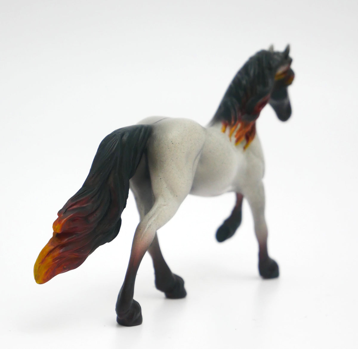 AMARILLO ROSE-FRESIAN CHIP MODEL HORSE 6/30/20