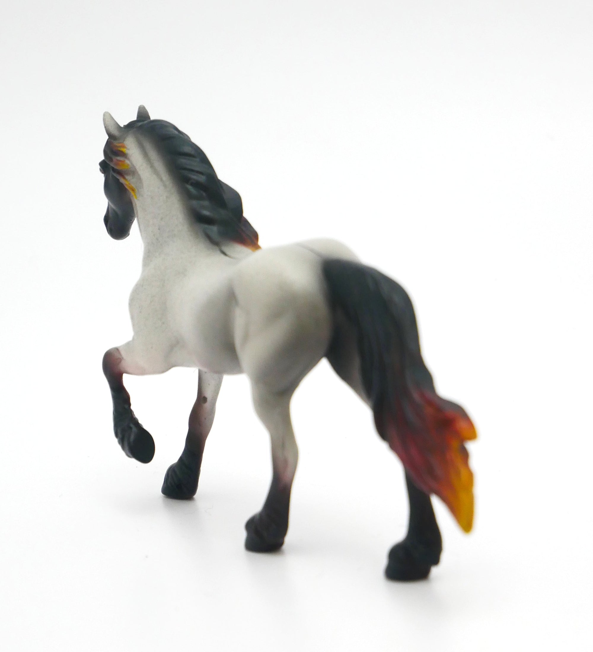 AMARILLO ROSE-FRESIAN CHIP MODEL HORSE 6/30/20