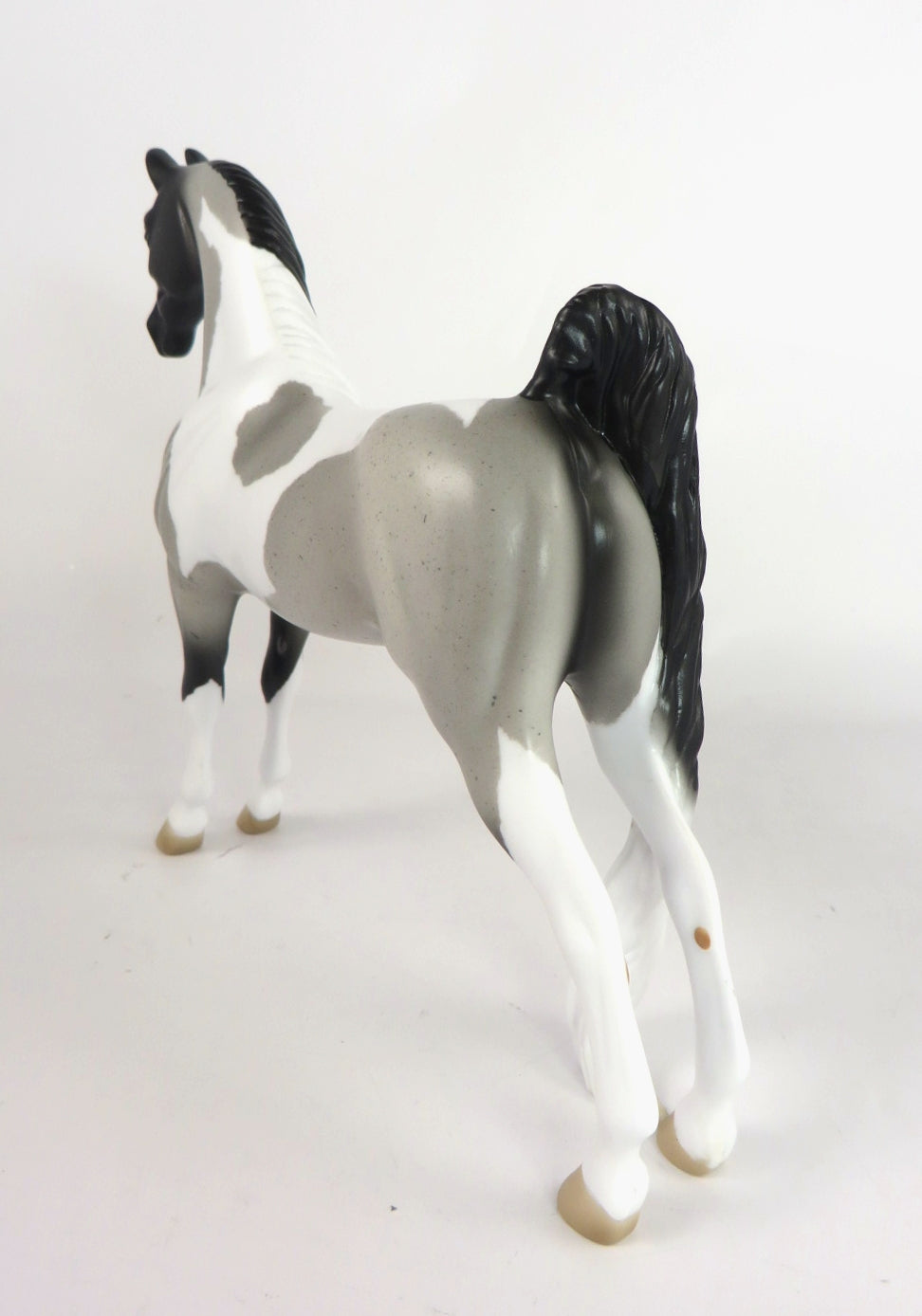 AMAZING PEACE -- OOAK BLUE ROAN PINTO SADDLEBRED PEBBLES BY AUDREY DIXON WHS19