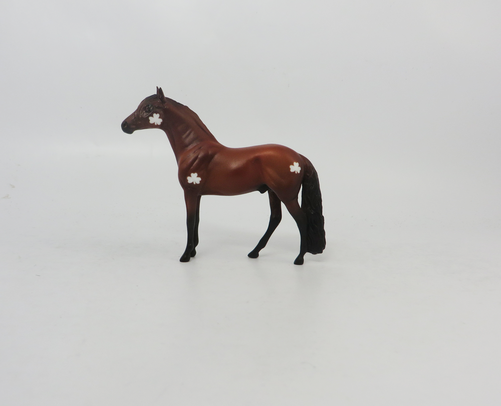 CLEVELAND- OOAK BROWN ST PATRICKS DAY DECORATOR 2-15-19