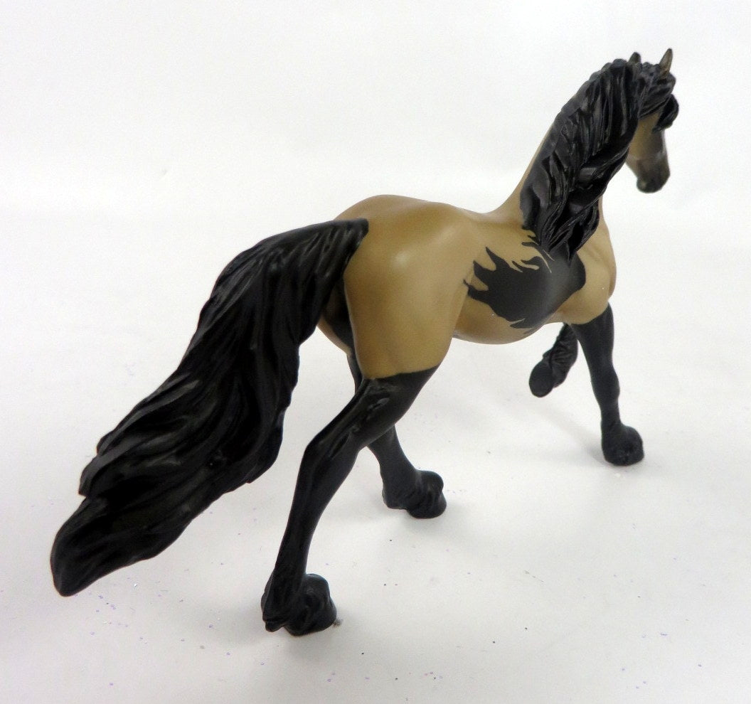 ARCHANGEL MINI ME-LE-15 BUCKSKIN CUSTOM FRESIAN CHIP 1/9/20