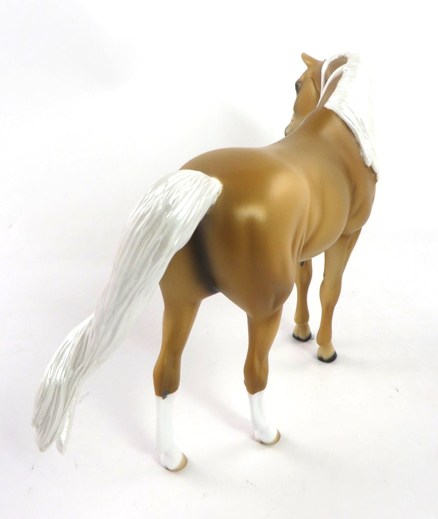 ASPEN- OOAK --PALOMINO ARABIAN PEBBLE BY AUDREY DIXON WHS 19