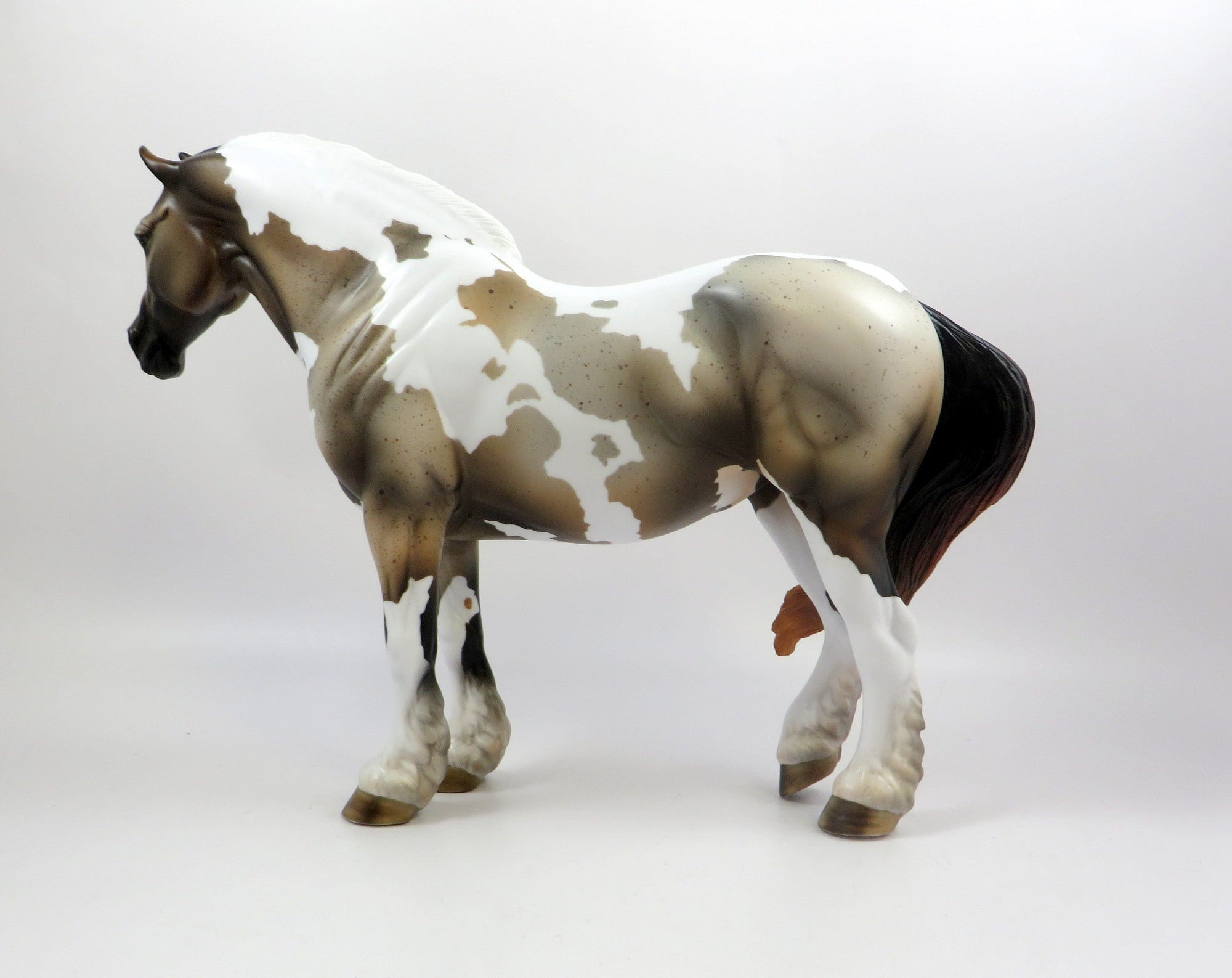 AUGUSTA-OOAK BAY ROAN HEAVY DRAFTER MODEL HORSE EQ 19