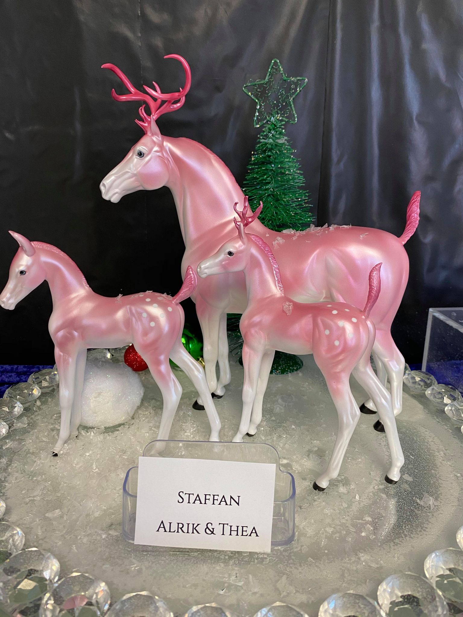 Staffan, Alrik and Thea Deco Deer Set 12/20/20 By Jas Fanning