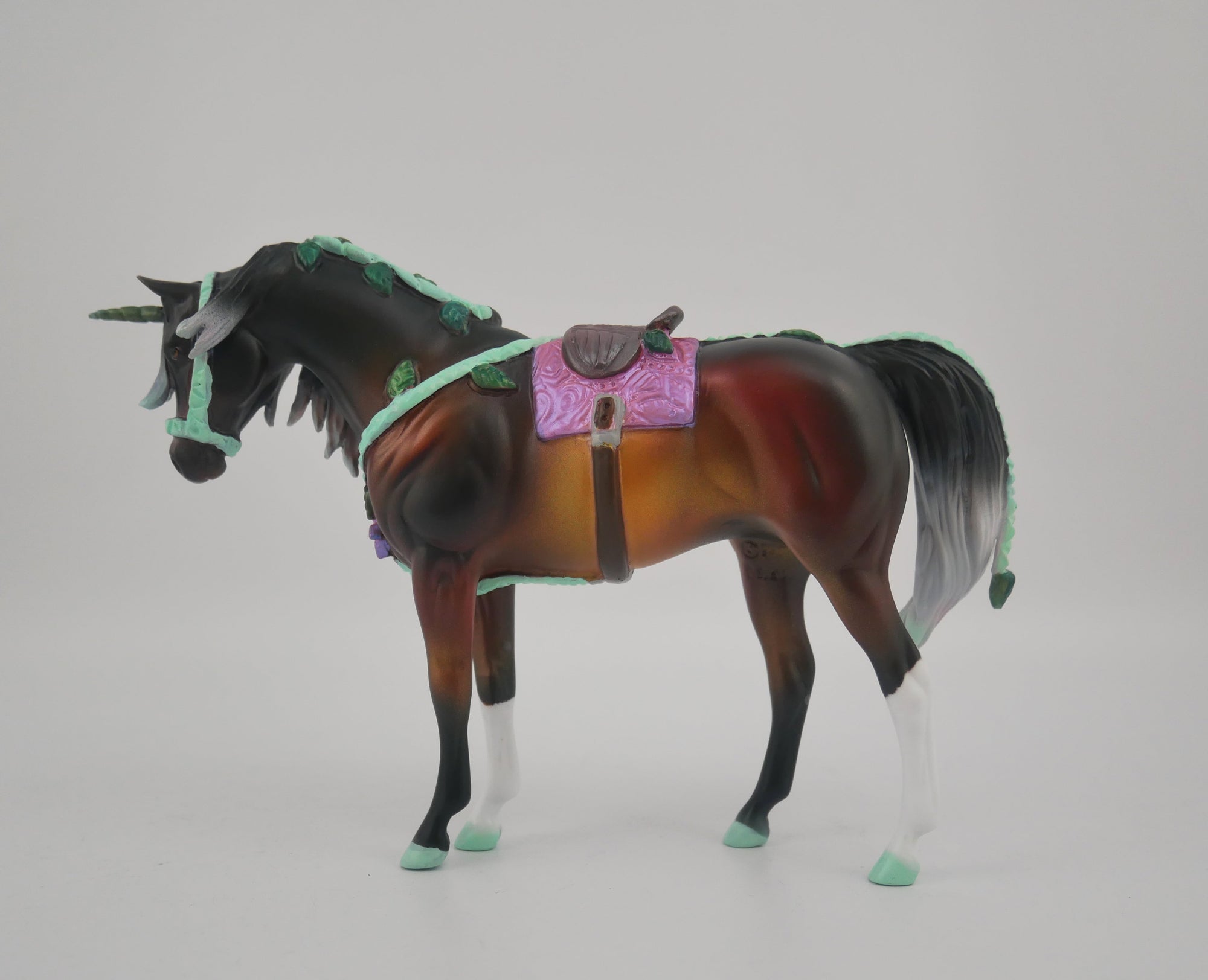 BUSQUIAT-OOAK Pebbles Arabian Decorator By Jas