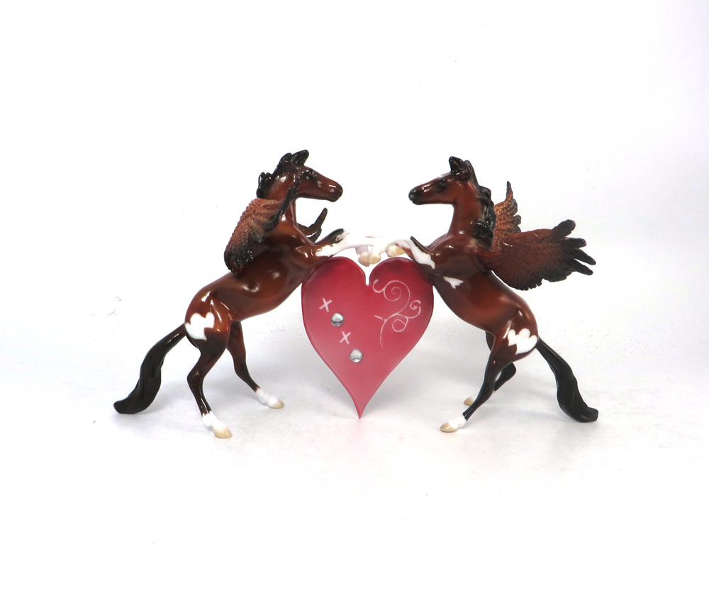 HEAD OVER HOOVES- OOAK-  BAY DOUBLE REARING HEART VALENTINE DECORATOR &quot;BE MINE&quot; - SB19