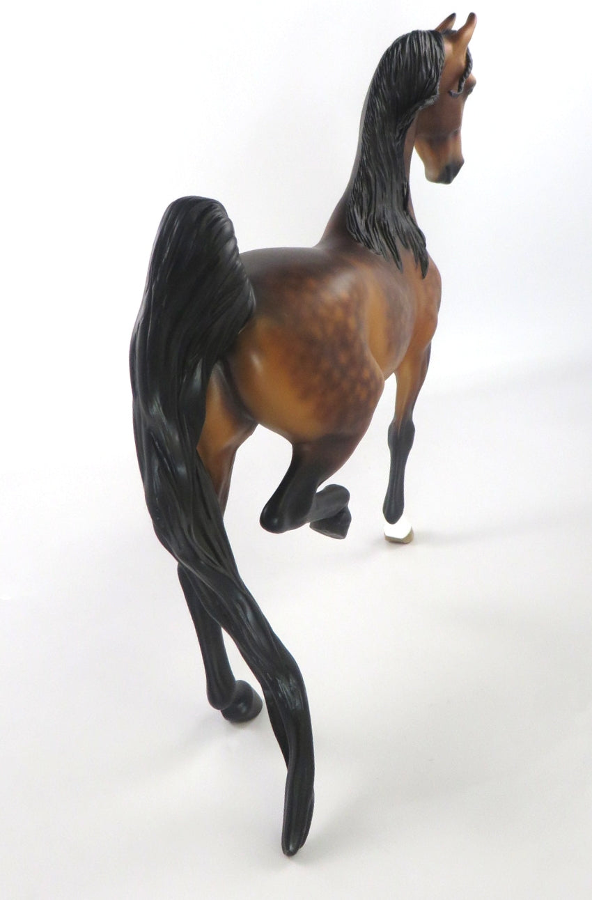 BRIGHT COPPER - DAPPLE BAY SADDLEBRED MODEL HORSE BY SHERYL LEISURE WHS19