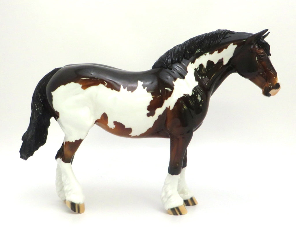 BUGABOO - OOAK DARK BAY PINTO BUNNY MODEL HORSE BY JULIE KEIM EA20