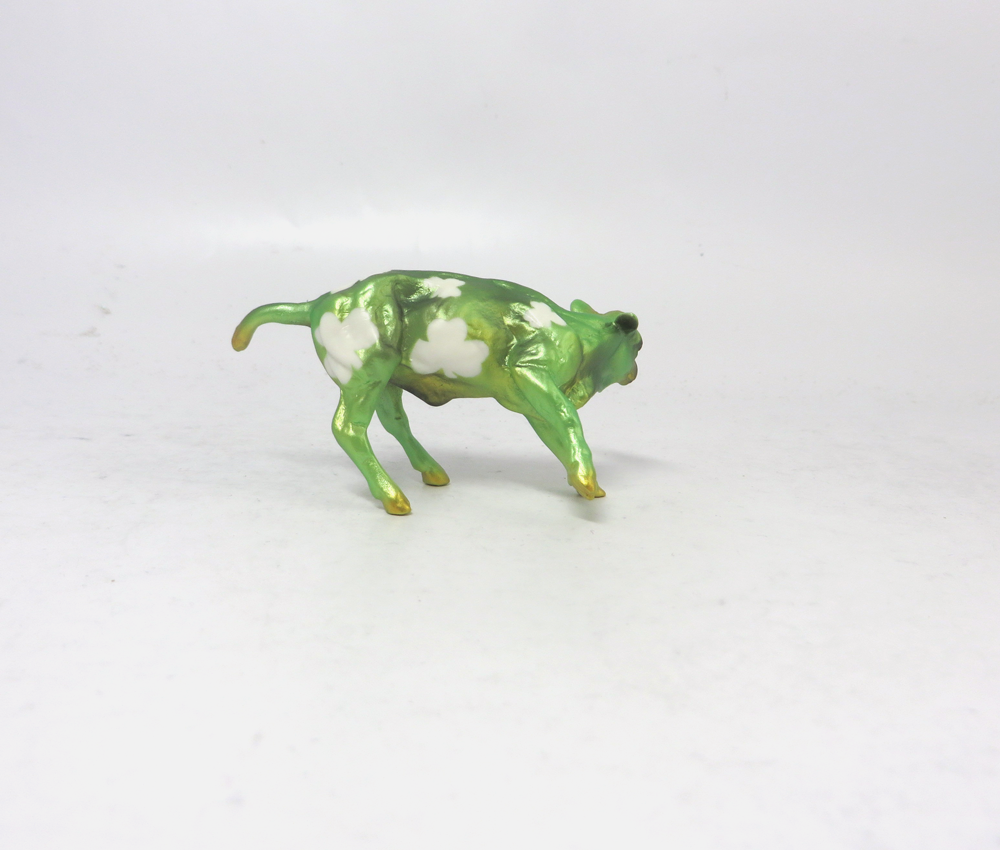GOOD LUCK   --- OOAK CUTTER AND CALF  CHIP ST. PATRICKS DAY DECORATOR BY MISSY FOX 2-25-19