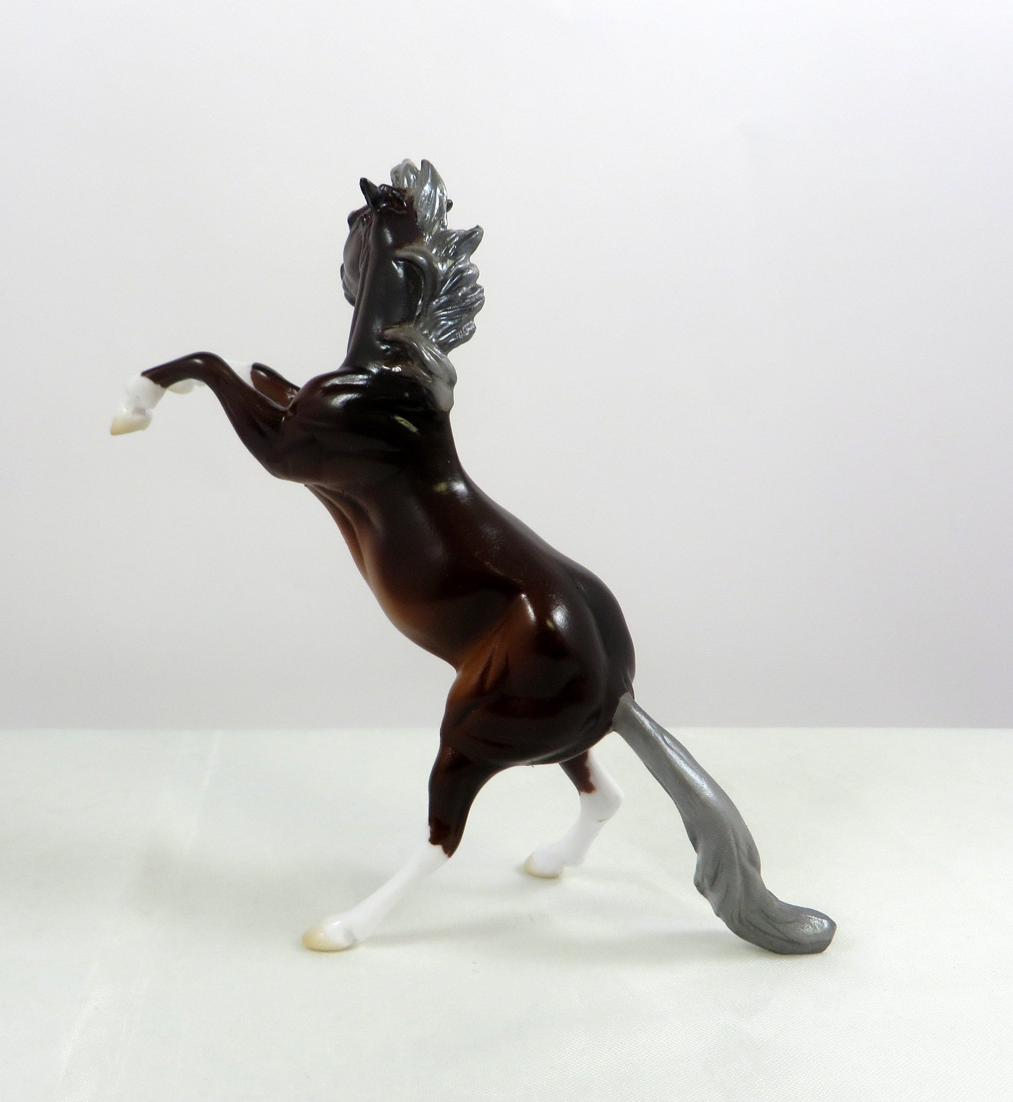 CERDIC-OOAK SILVER BAY REARING CHIP MODEL HORSE EQ 19
