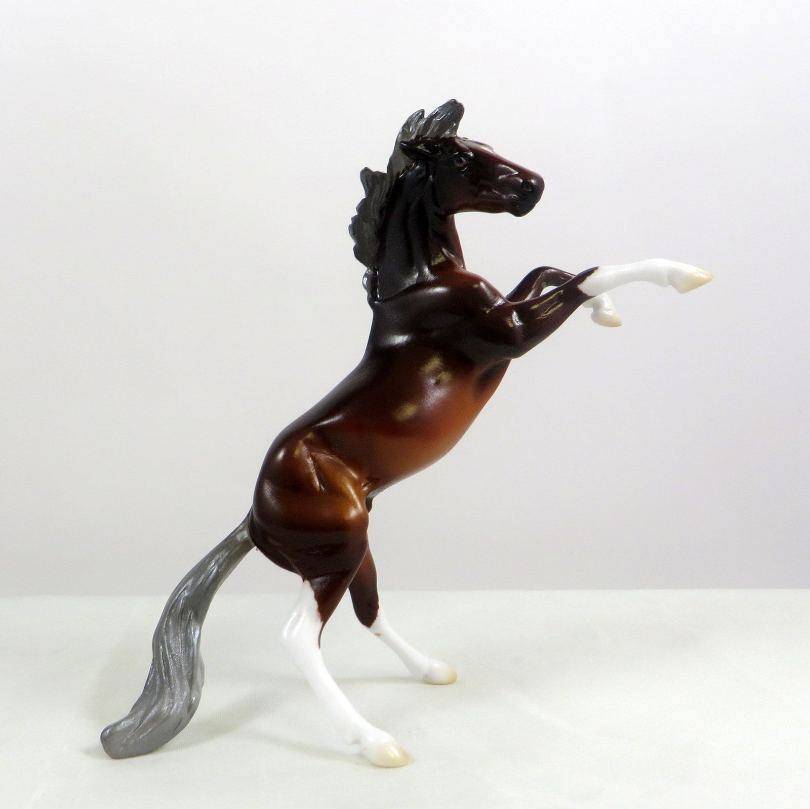 CERDIC-OOAK SILVER BAY REARING CHIP MODEL HORSE EQ 19