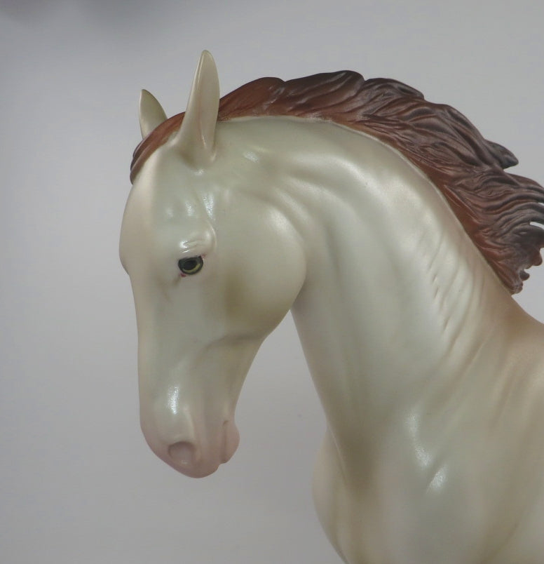 CHAMPAGNE AND CAVIAR-LE? 3RD LOYALTY RELEASE CHAMPAGNE ANDALUSIAN  MODEL HORSE 2/18/20 ***GOLD CLUB***