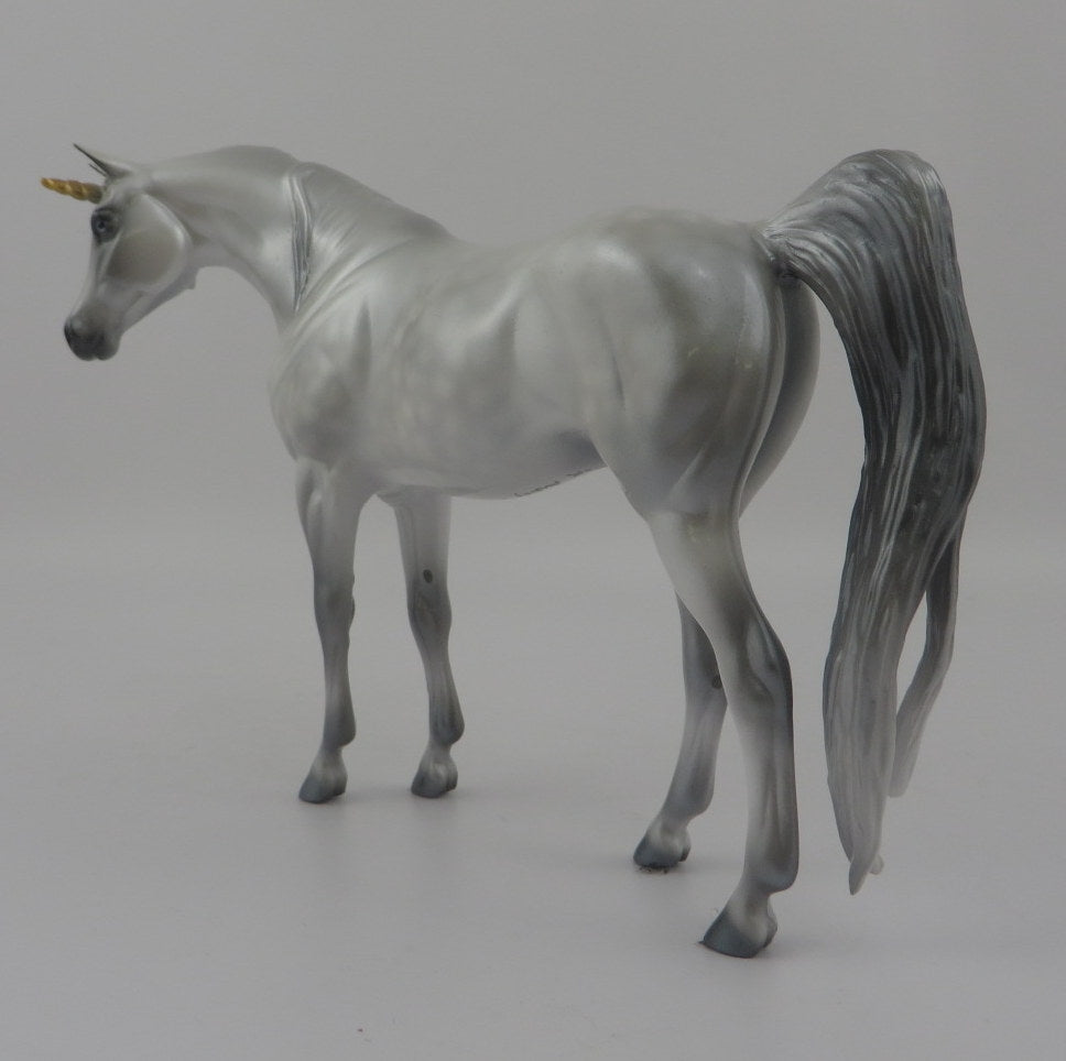 CHINA GLAZE-OOAK GREY DECORATOR PEBBLES BY AUDREY DIXON EQ 2020