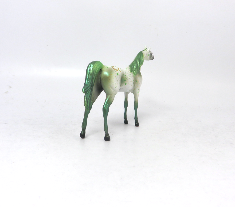 BIT O&#39; FUN    -- OOAK ARABIAN   CHIP ST. PATRICKS DAY DECORATOR BY MISSY FOX 2-25-19