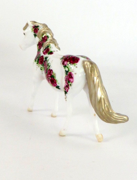CHRISTMAS ROSE -OOAK  PONY CHIP CHRISTMAS DECORATOR BY ANDREA  WHS19
