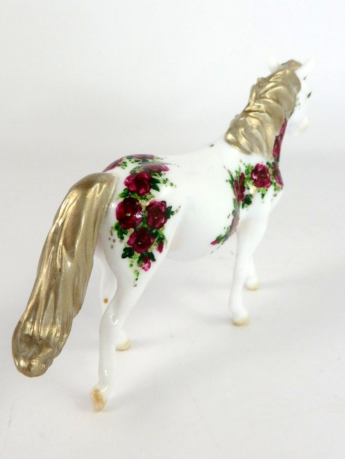 CHRISTMAS ROSE -OOAK  PONY CHIP CHRISTMAS DECORATOR BY ANDREA  WHS19