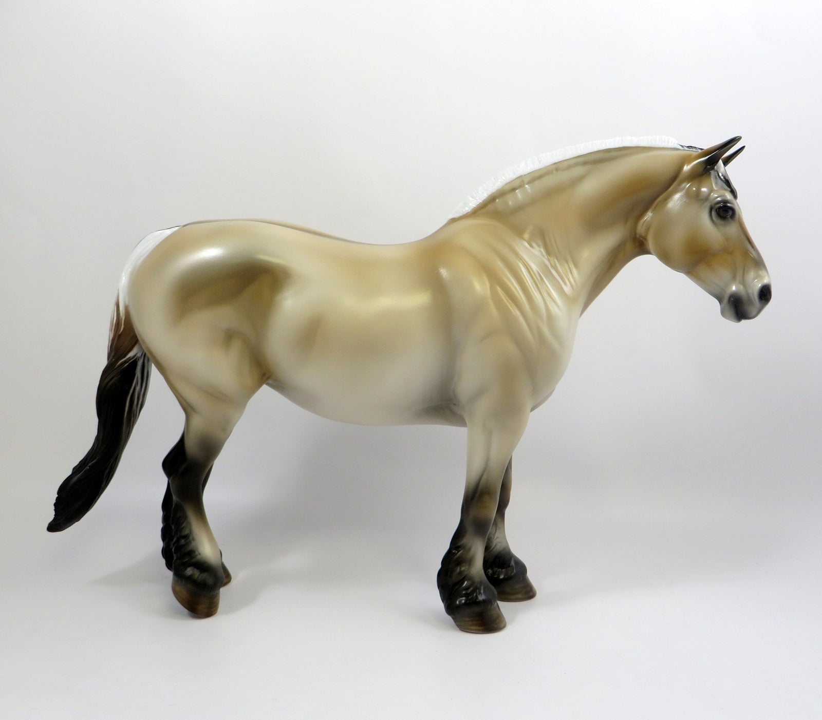 CLEOPATRA-OOAK NORWEGIAN FJORD MODEL HORSE EQ 19