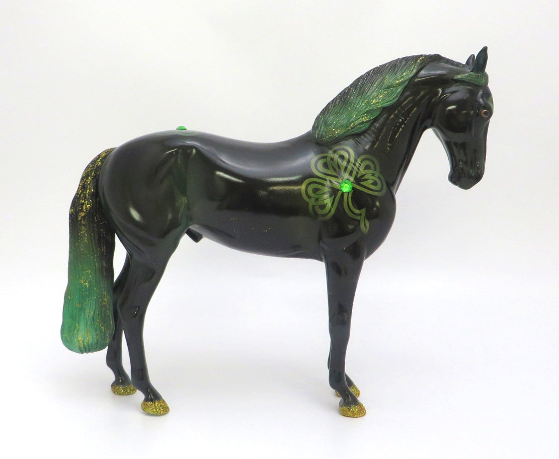 CLODAH -- PRE OREDER GREEN CELTIC DESIGN WITH GOLDEN GLITTER MANE AND TAIL  ANDALUSIAN MODEL HORSE BY JAS FANNING 3/6/20