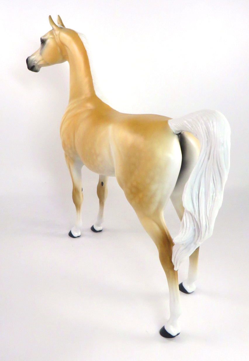 COPPER GLOW-OOAK DAPPLE PALOMINO ARABIAN MODEL HORSE 2/12/20