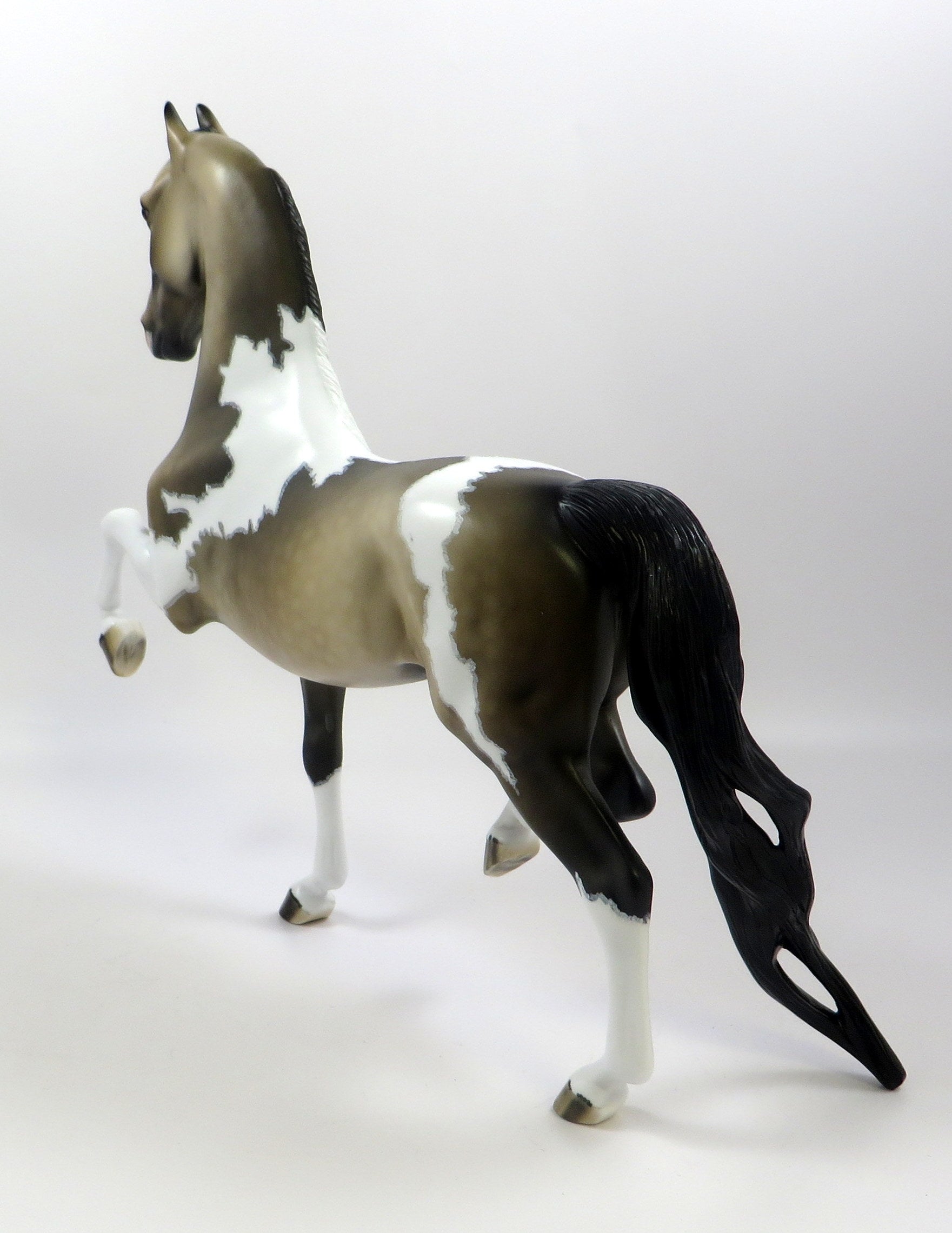 COURTYARD -OOAK  SOOTY BUCKSKIN SADDLEBRED BY DAWN QUICK MODEL HORSE EQ19