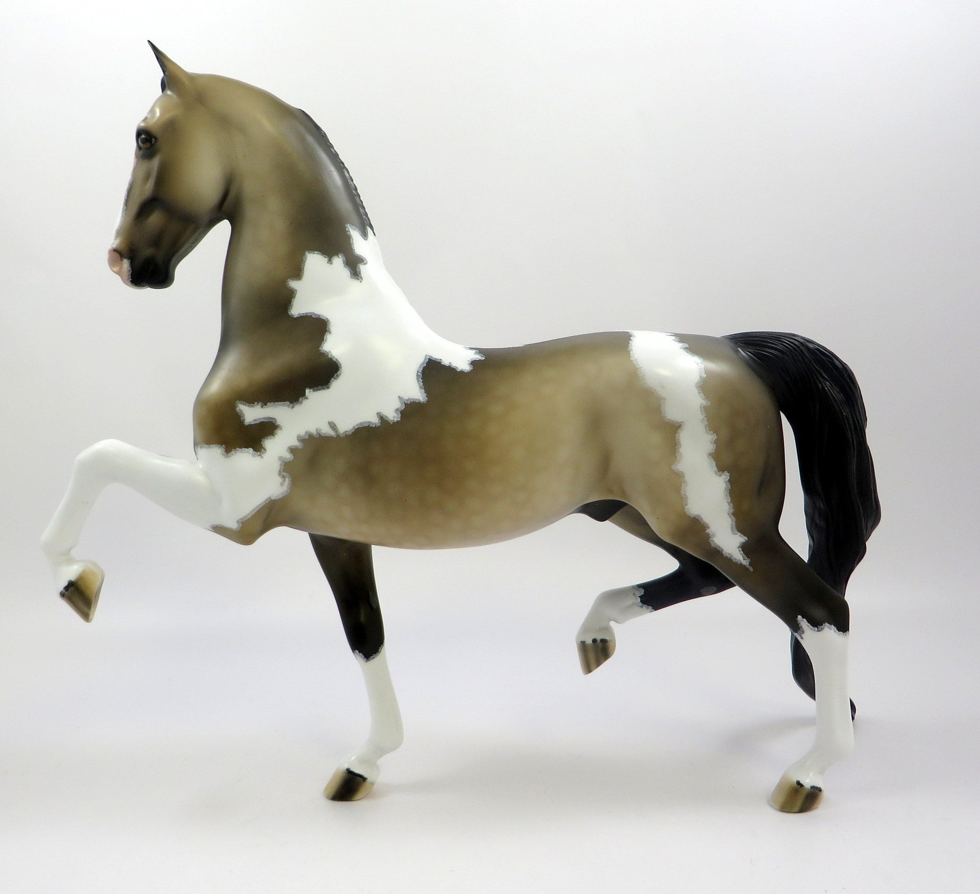 COURTYARD -OOAK  SOOTY BUCKSKIN SADDLEBRED BY DAWN QUICK MODEL HORSE EQ19