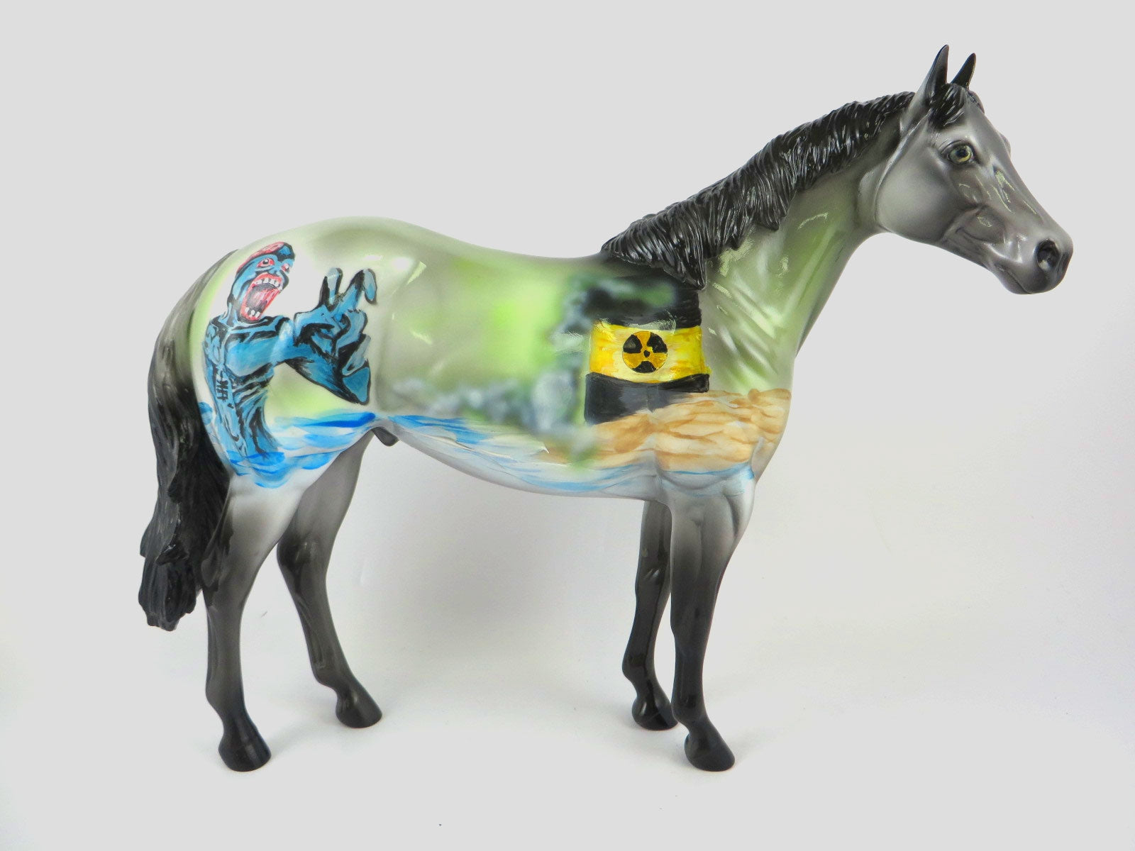 CREATURE - OOAK GREEN & BLACK ISH HALLOWEEN DECORATOR BY DAWN QUICK MM19