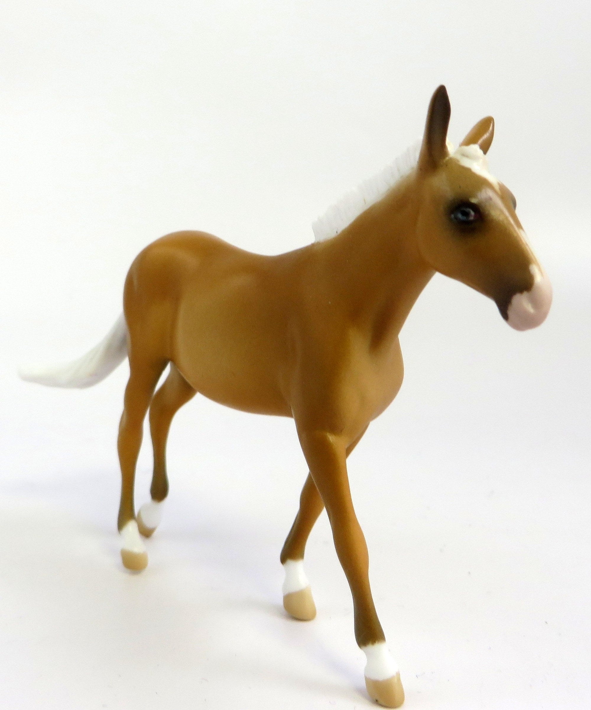 CROESUS-LE-5 PALOMINO CHIP MODEL HORSE EQ 2019