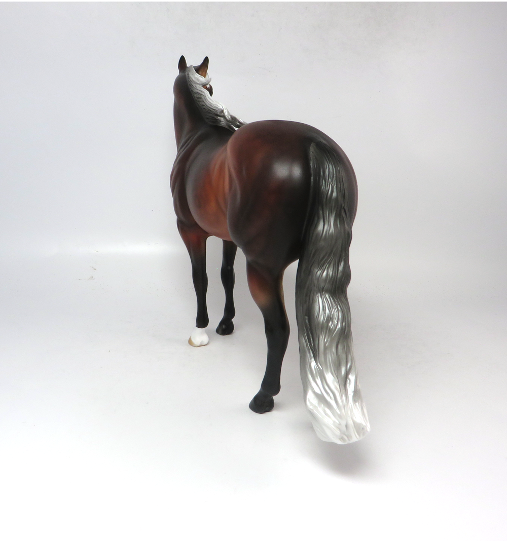 TWISTED- LE-14 SILVER BAY ISH CUSTOM BY AUDREY DIXON SB19