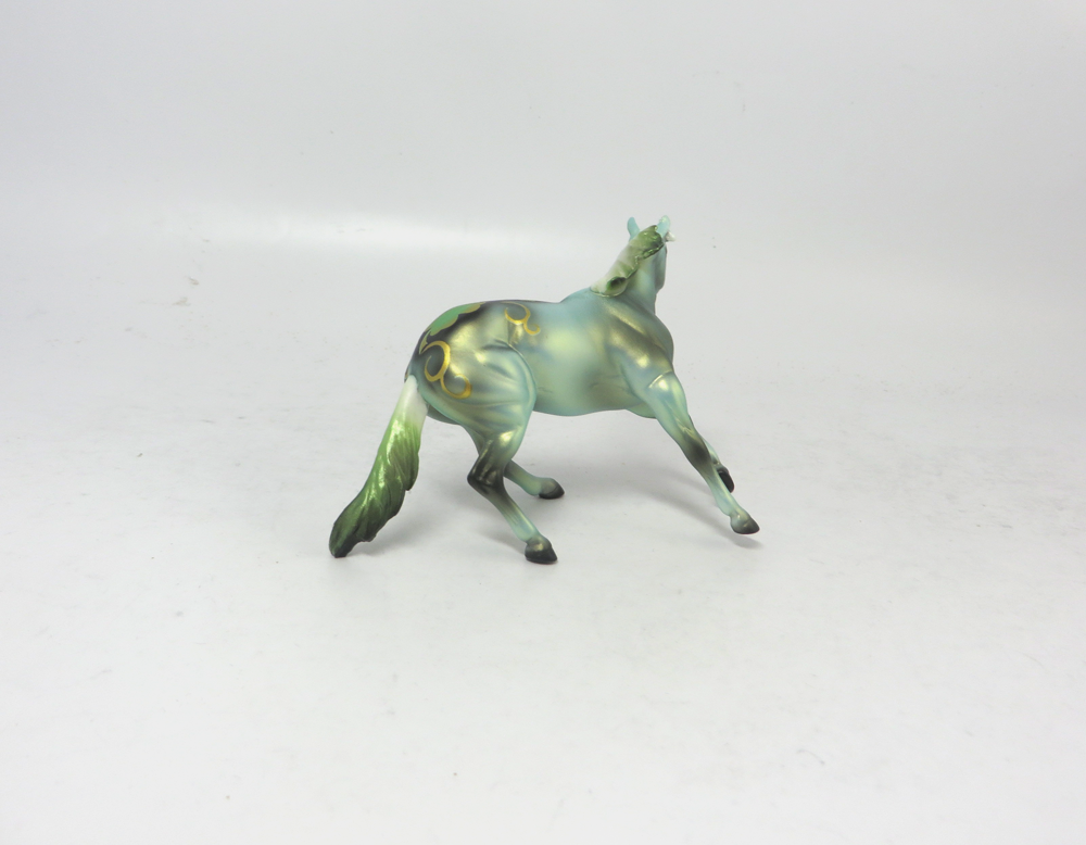 GOOD LUCK   --- OOAK CUTTER AND CALF  CHIP ST. PATRICKS DAY DECORATOR BY MISSY FOX 2-25-19