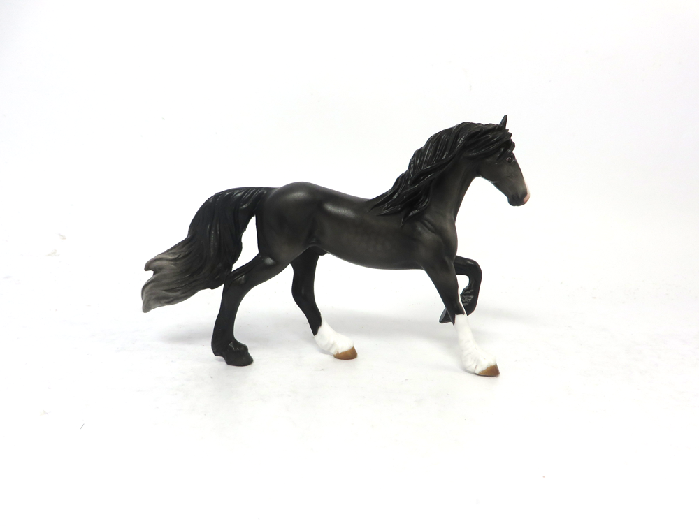 CALIENDO-OOAK-DAPPLED DARK GREY FREISIAN CHIP -- MW19
