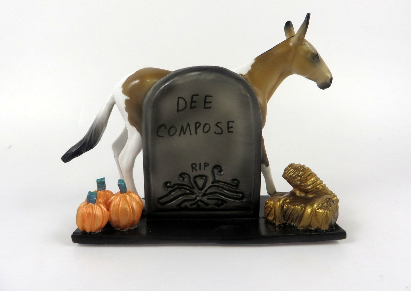 DEE COMPOSE-OOAK LIGHT BROWN/WHITE PAINT MULE TOMBSTONE CHIP DECORATOR BY AUDREY DIXON  MM19