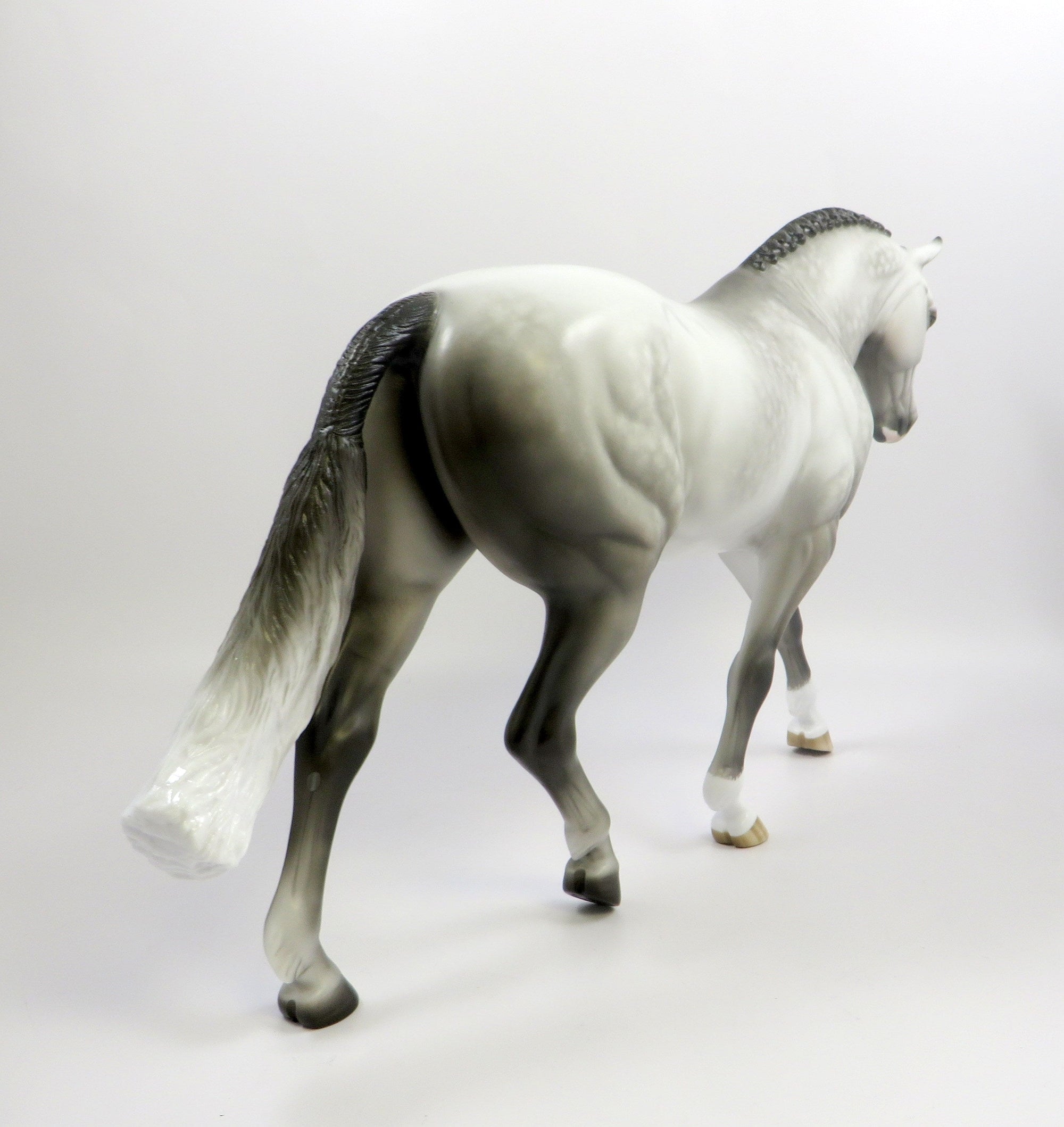 DIOR-OOAK DAPPLE GREY IRISH DRAFT MODEL HORSE BY SHERYL LEISURE EQ 19