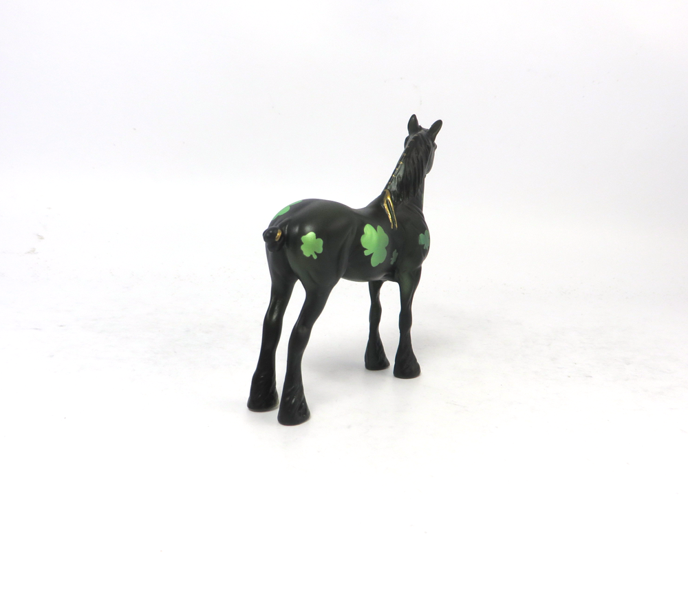 IRISH JIG  -- OOAK DRAFT CHIP ST. PATRICKS DAY DECORATOR BY MISSY FOX 2-25-19