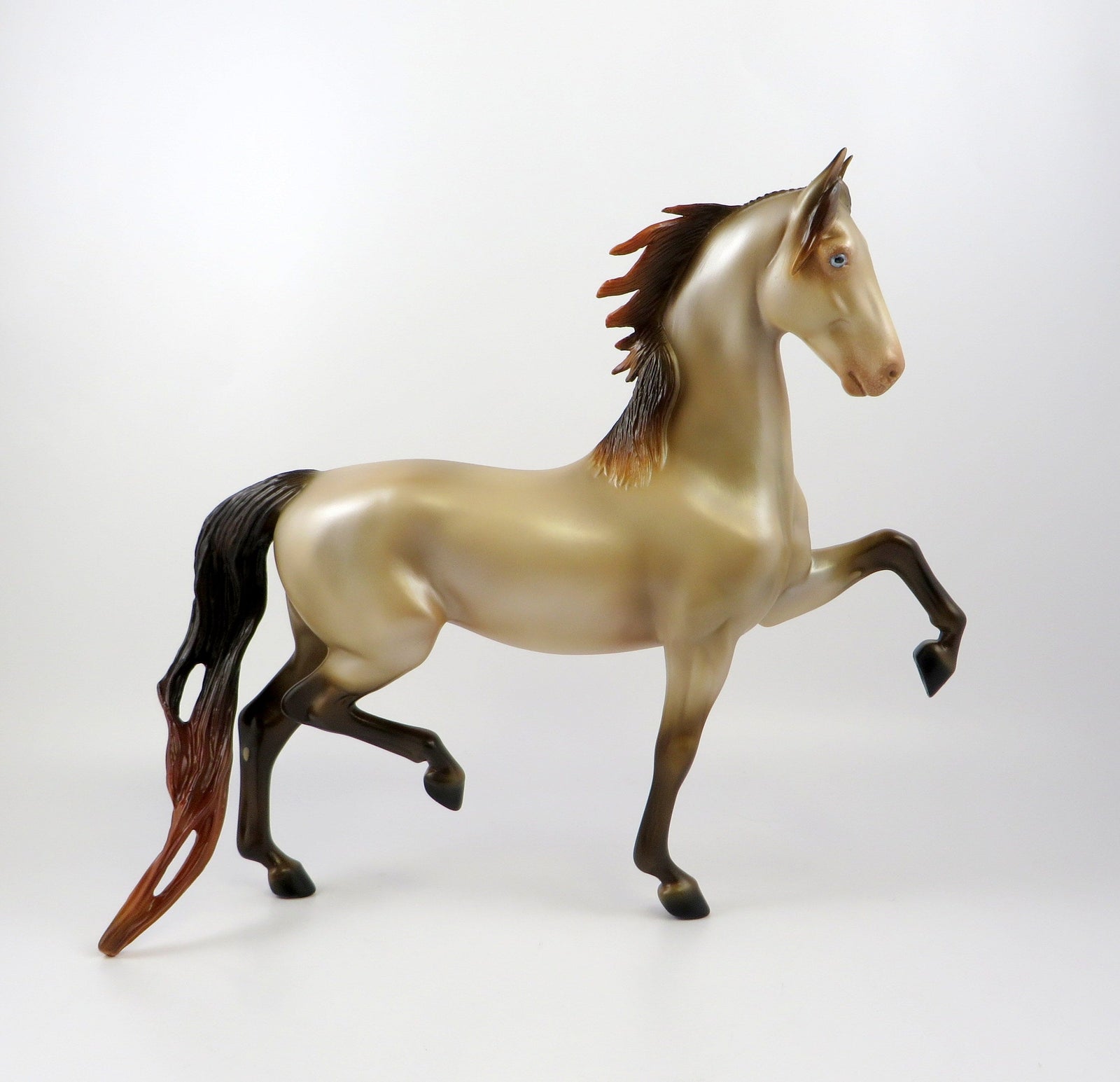 DRAGOMIR-LE-3 PERLINO SADLEBRED MODEL HORSE EQ 19