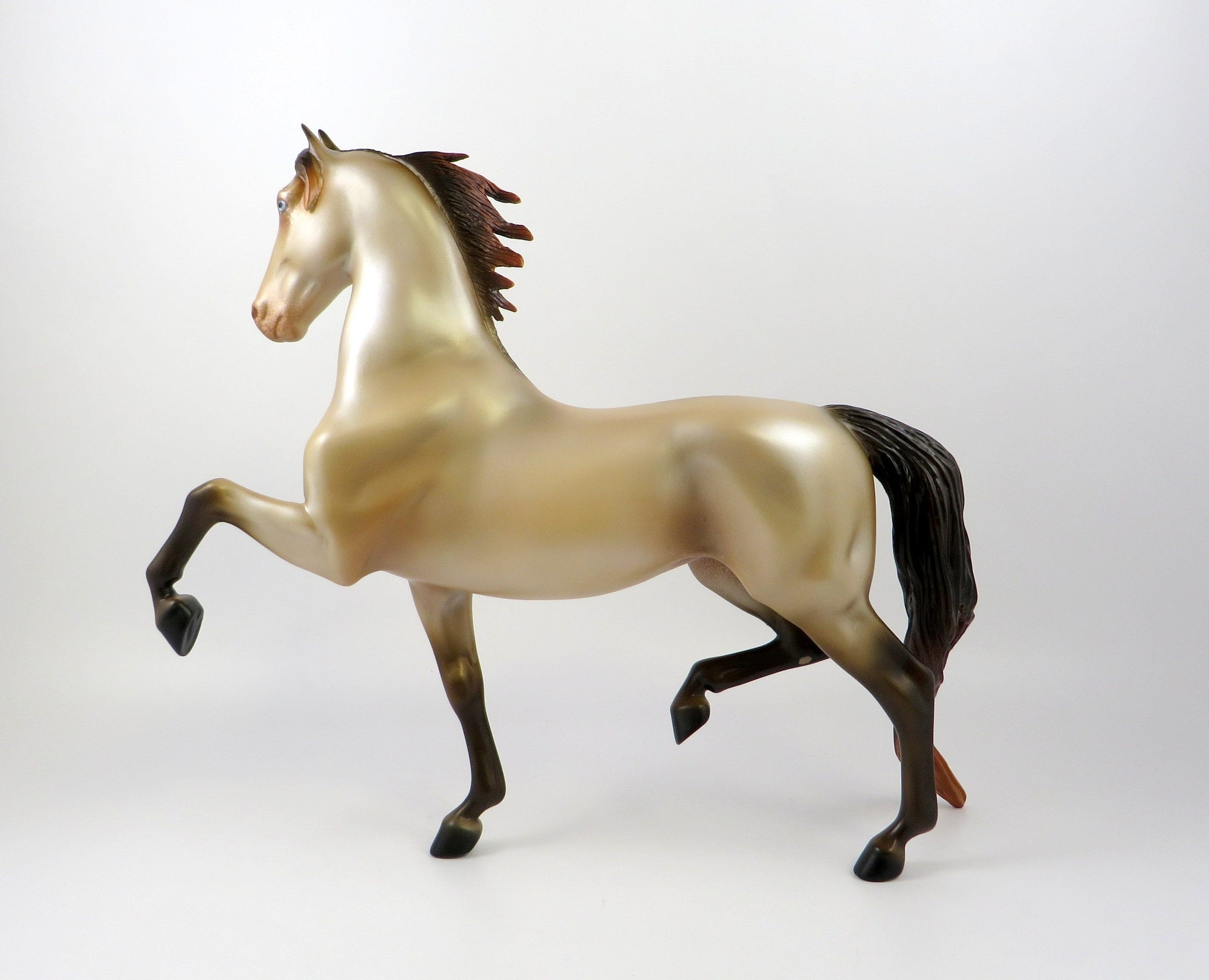 DRAGOMIR-LE-3 PERLINO SADLEBRED MODEL HORSE EQ 19