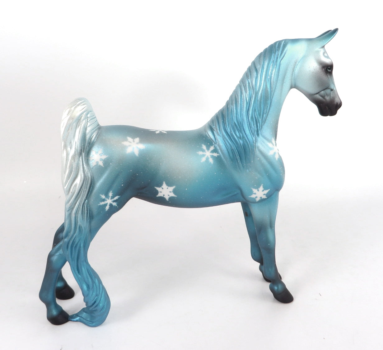 DREAM SNOW- OOAK CHRISTMAS DECORATOR SADDLEBRED PEBBLES BY MELISSA FOX WHS19
