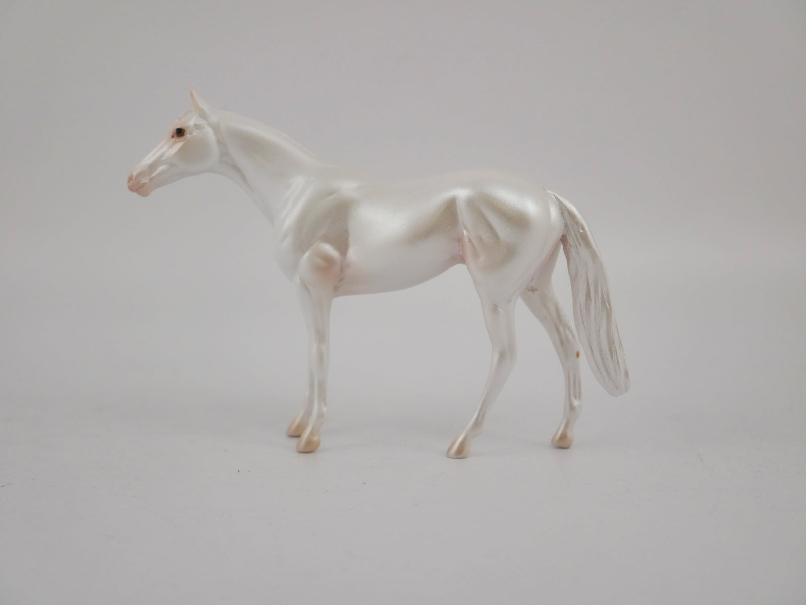 DRIFT OF MIST-OOAK WHITE TB CHIP BY KAYLA
