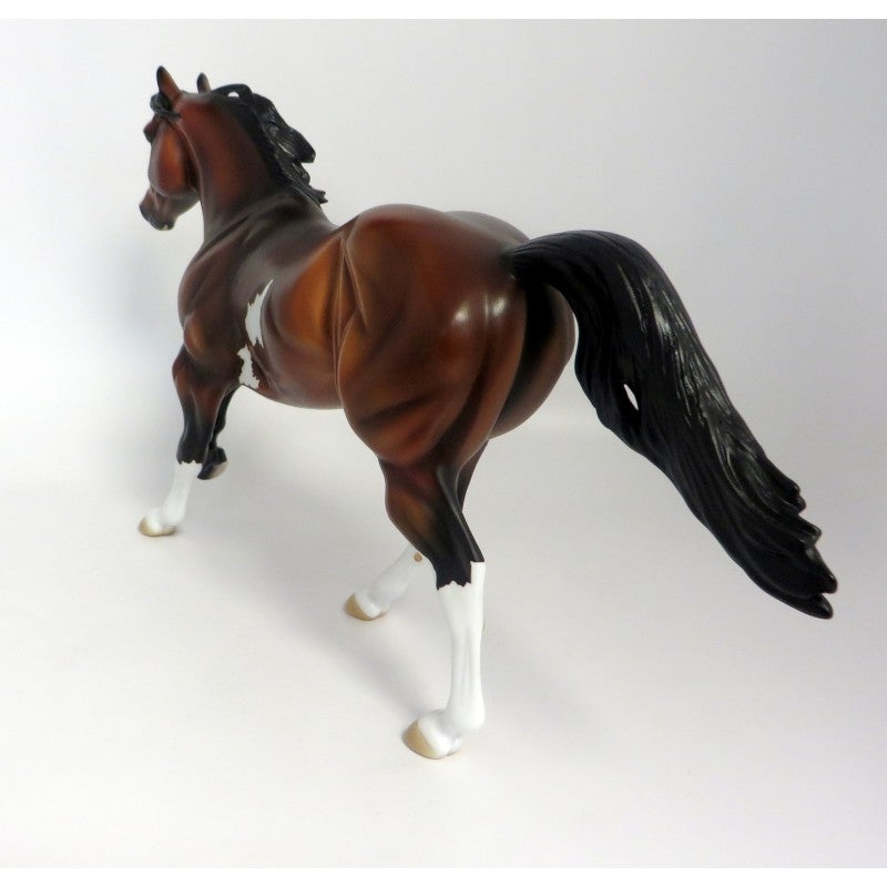 MAXIMUM OVERDRIVE-PRE-ORDER FOUNDATION QUARTER HORSE BAY PINTO MODEL HORSE 6/19/19