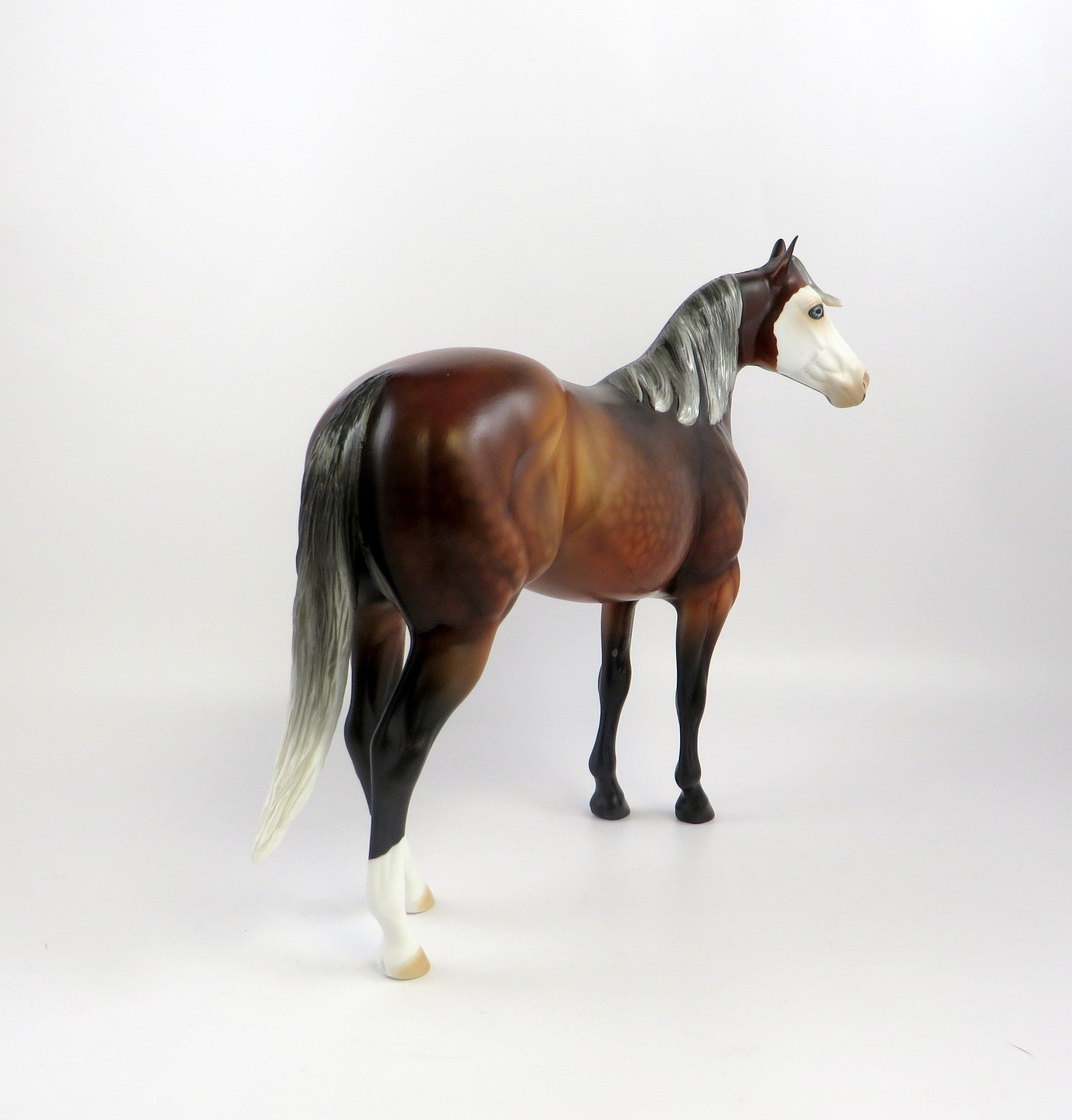 DUCHESS OF CAMBRIDGE-LE-5 CM SILVER BAY ISH EQ 2019