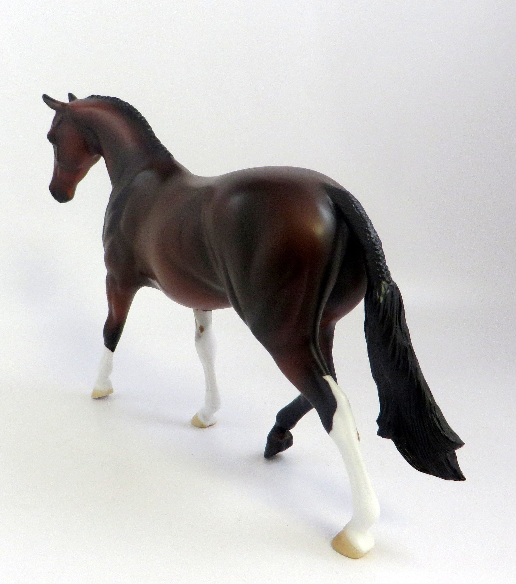 DUCHY-OOAK BAY PONY MODEL HORSE EQ 2019